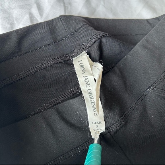 Lorna jean Black Leggings - Picture 4 of 7